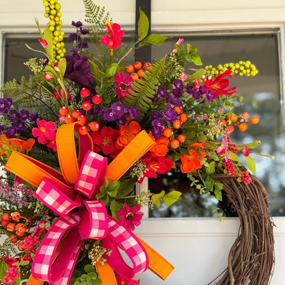 Vibrant Multi-Toned Floral Wreath